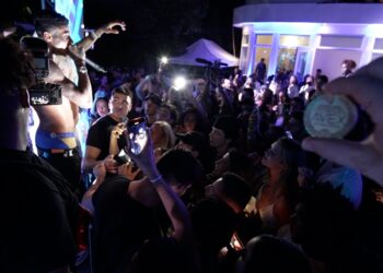 #AVEX4LIFE LAUNCHES: SOCIAL MEDIA ELITES JOIN FORCES WITH AEVOLVE ON PRIVATE ISLAND VIP MANSION PARTY IN MIAMI